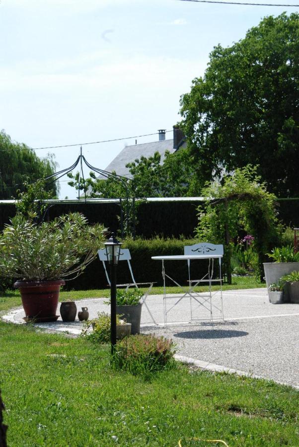 Chambre D'Hotes "Les Paturelles" Fougeres-sur-Bievre Exterior foto